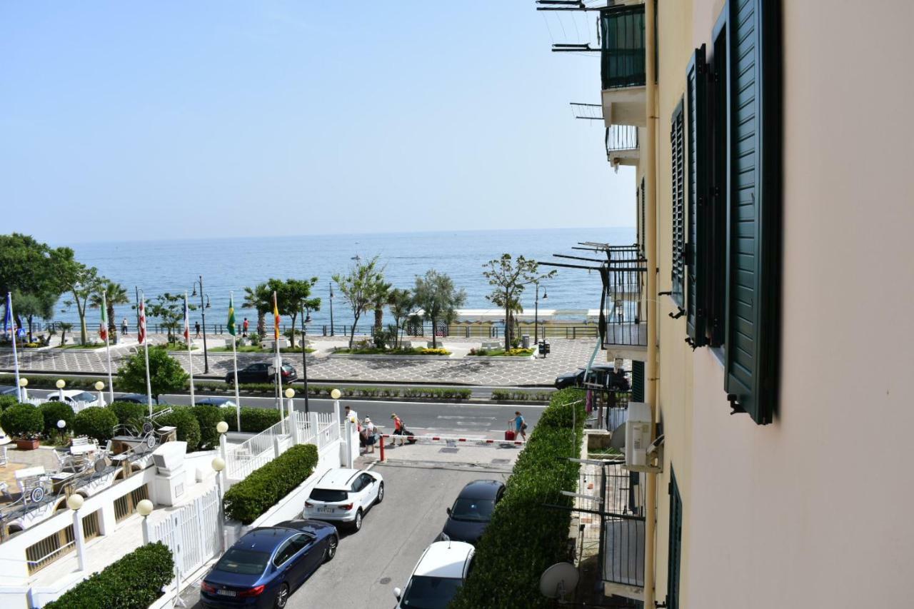 La Casa Di Zeffiro Apartamento Maiori Exterior foto